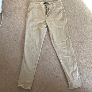 1822 Khaki Skinny Jeans